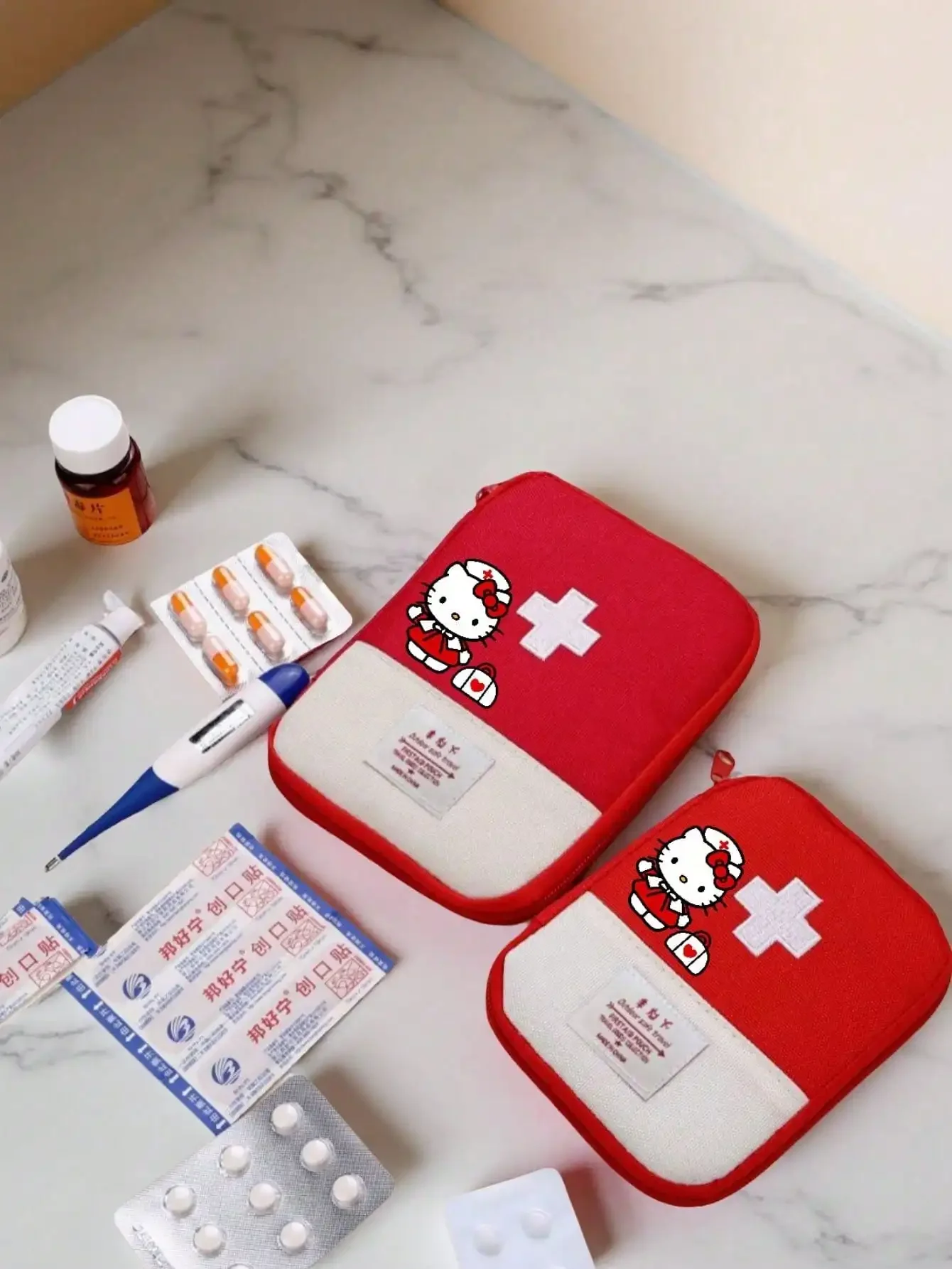 1. Taşınabilir İlk Yardım Çant - First Aid Kit incelemesi ve fiyatı